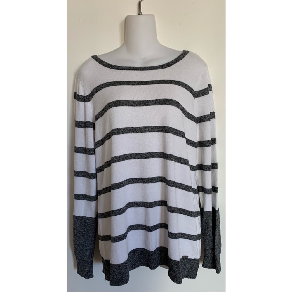 Calvin Klein | Women’s White & Gray Striped Scoop Neck Sweater Size Large